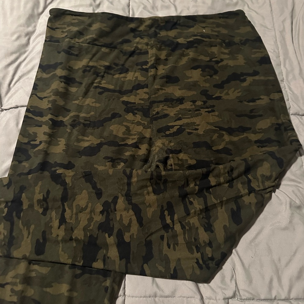 Lularoe Camouflage Print Leggings